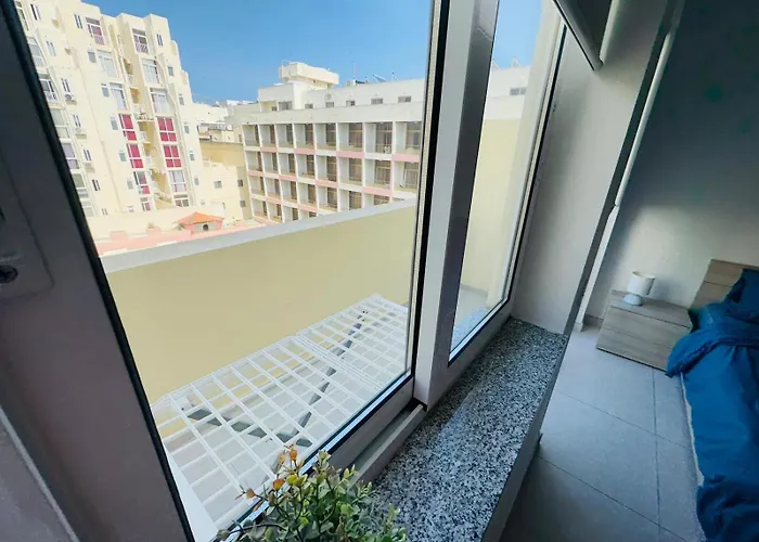 Amnesia St. Paul's Bay